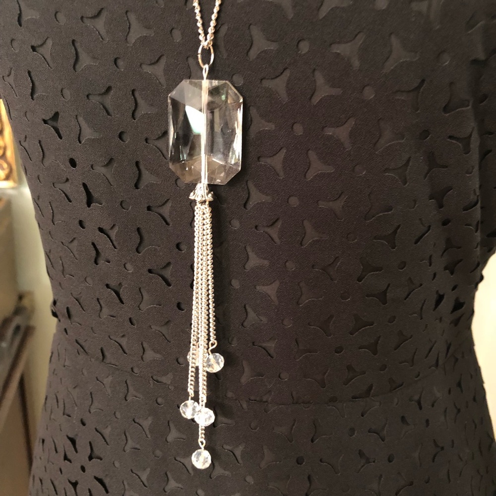 Clear Crystal Gemstone Necklace Silver Chain Dangle Style Nwt - Picture 5 of 6
